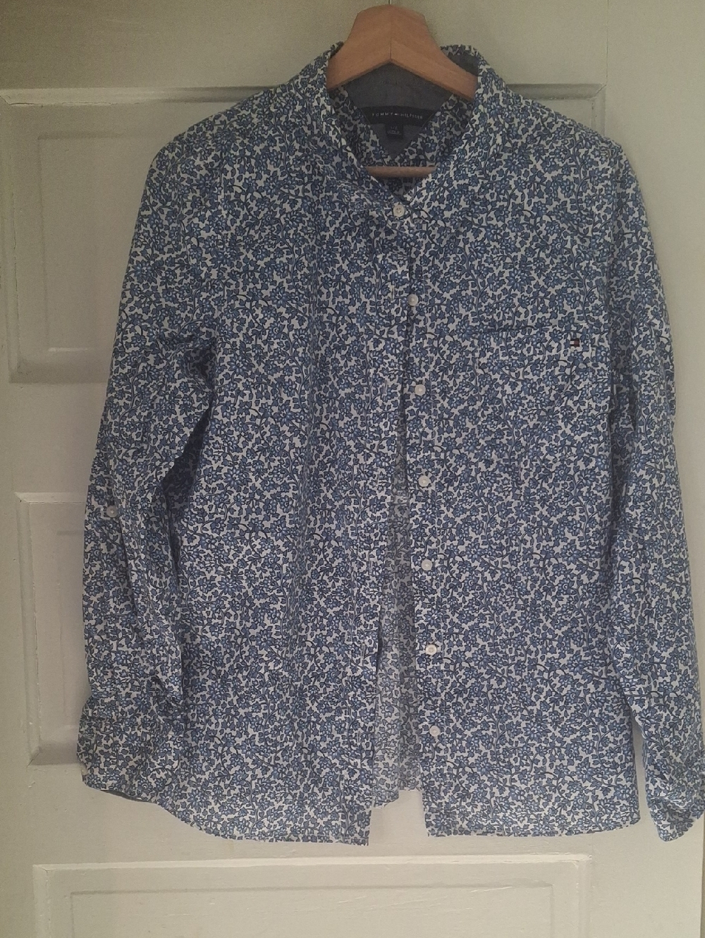 Tommy Hilfiger Blue and White Floral Button-Up Blouse